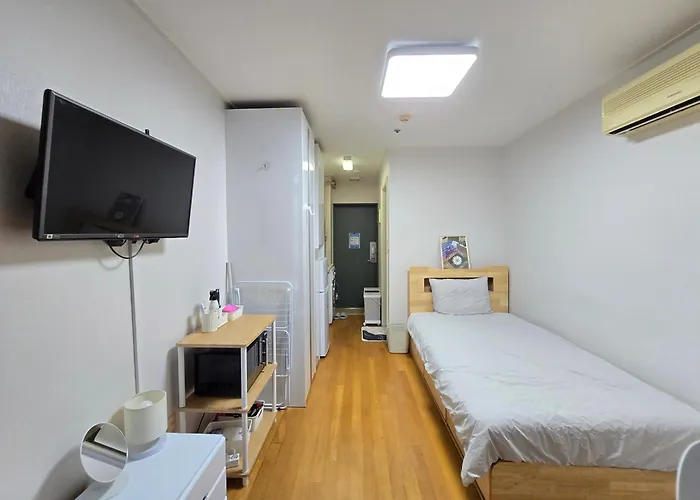 The Closest To Metro, Sinchon Urban Nest For You! #신촌 #sinchon #홍대 #hongdae * Seúl