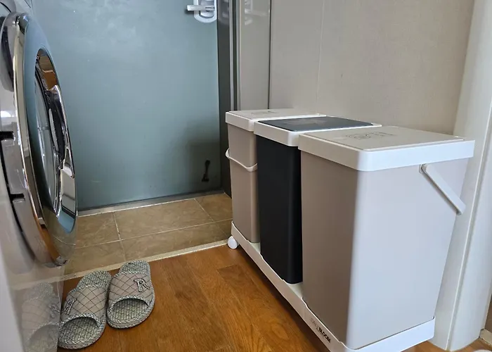 The Closest To Metro, Sinchon Urban Nest For You! #신촌 #sinchon #홍대 #hongdae Apartamento