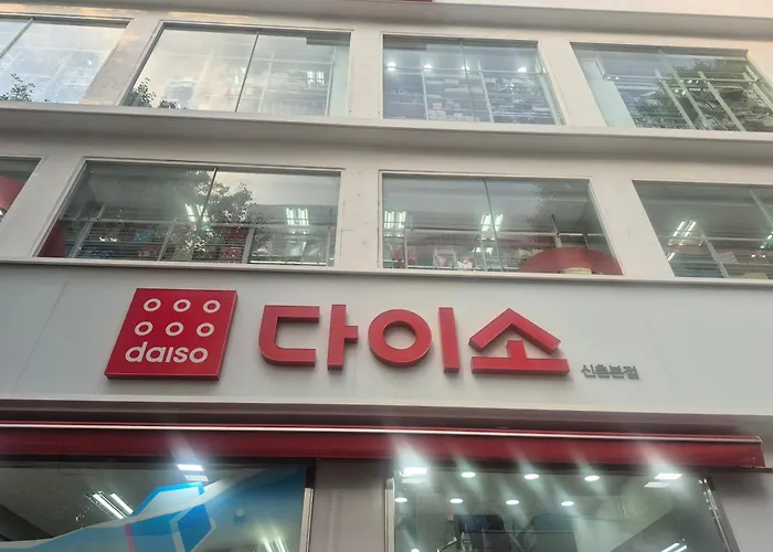 Apartamento The Closest To Metro, Sinchon Urban Nest For You! #신촌 #sinchon #홍대 #hongdae *